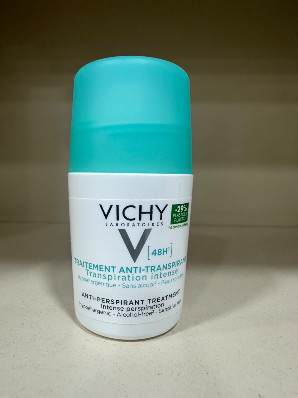 Vichy V 48H Traitement Anti-Transpirant roll-on for sensitive skin